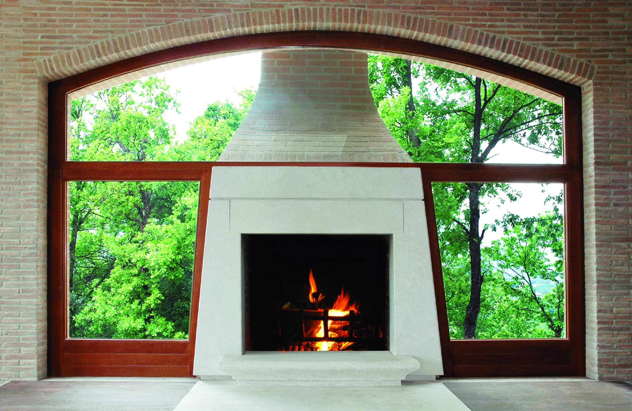 Serramento ad arco in legno massello — Uderzo Serramenti